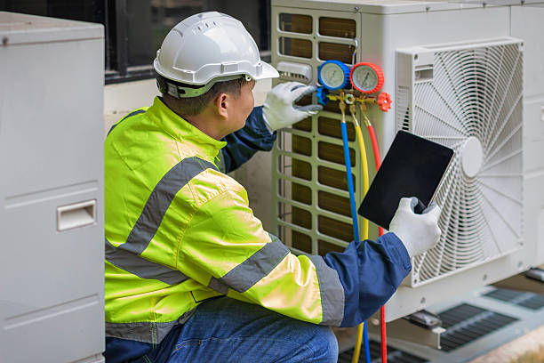 Professional Hvac technician working in Victoria, MN